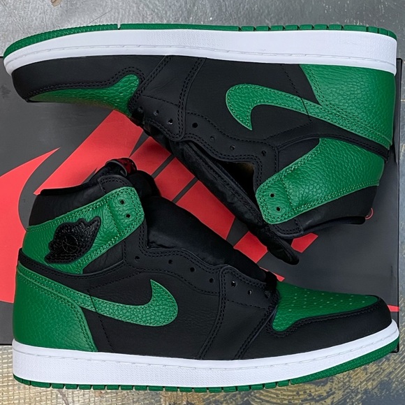 Nike Air Jordan 1 Hi Retro Pine Green 555088-030 Toe Gorge - Picture 2 of 11